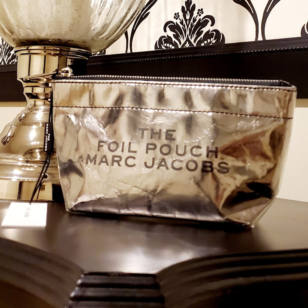 Marc Jacobs The Foil Pouch (NEW)